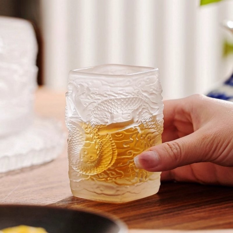 Vintage Square Heat-Resisting Clear Glass Master Tea Cup Creative Relief  Dragon Figurine
